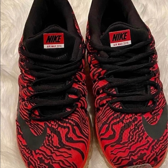 Nike sneakers - Picture 2 of 6